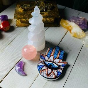 Selenite Unicorn Horn, Rose Quartz. Hamza Bundle